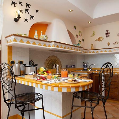 Panorama Host - Domus Amalfi Coast Apartment Maiori Ngoại thất bức ảnh