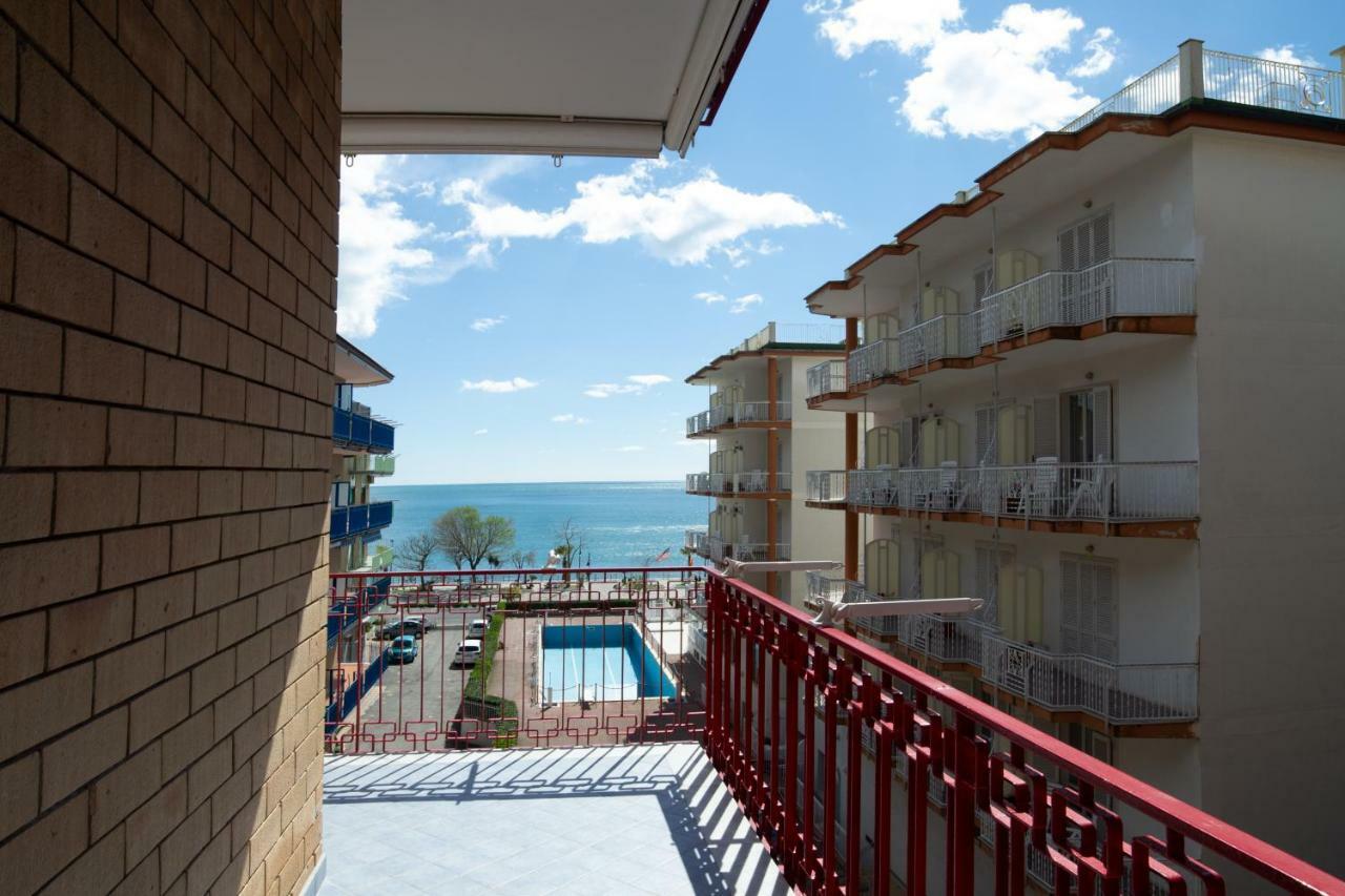 Panorama Host - Domus Amalfi Coast Apartment Maiori Ngoại thất bức ảnh
