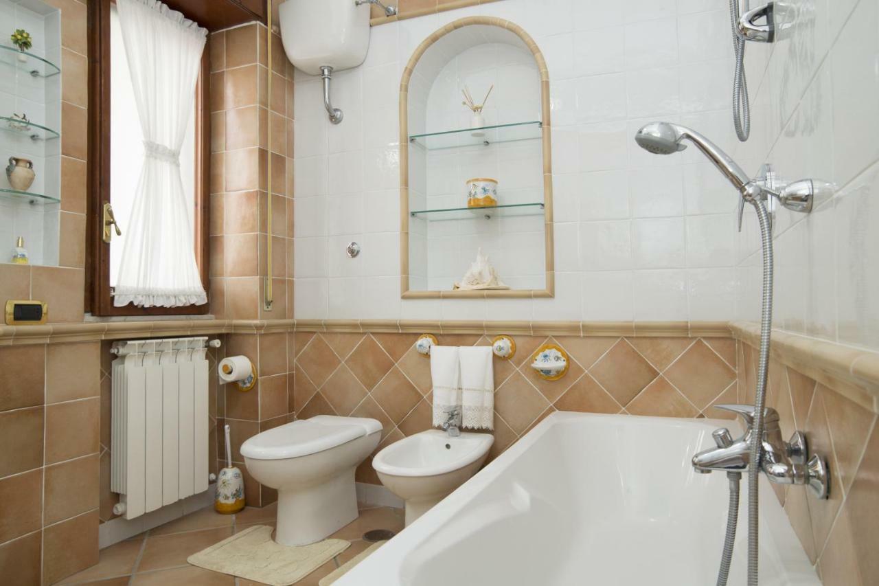 Panorama Host - Domus Amalfi Coast Apartment Maiori Ngoại thất bức ảnh