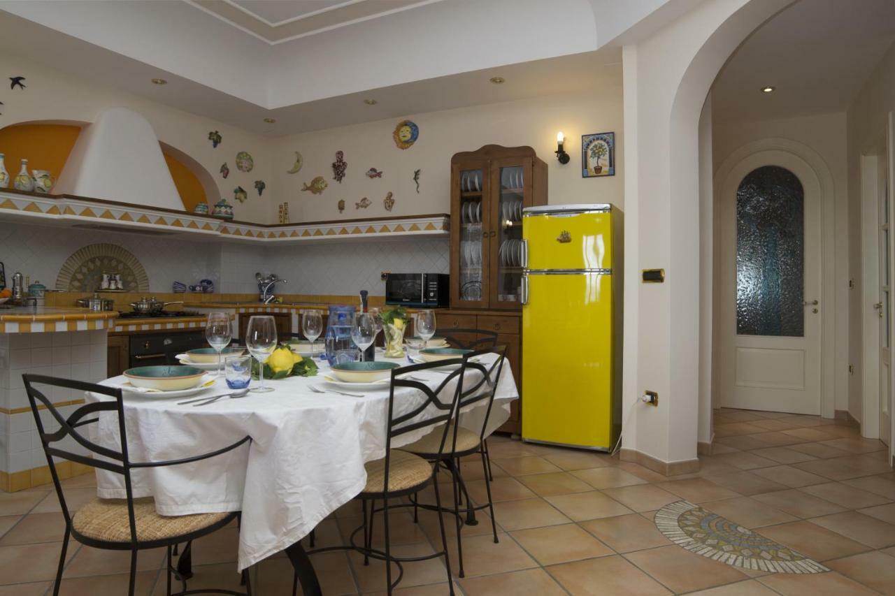 Panorama Host - Domus Amalfi Coast Apartment Maiori Ngoại thất bức ảnh